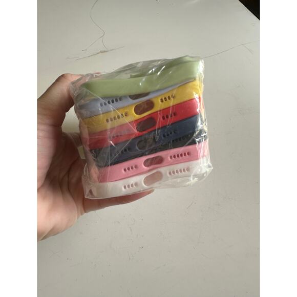 6 pack iPhone 14 Pro cases - Picture 3 of 5